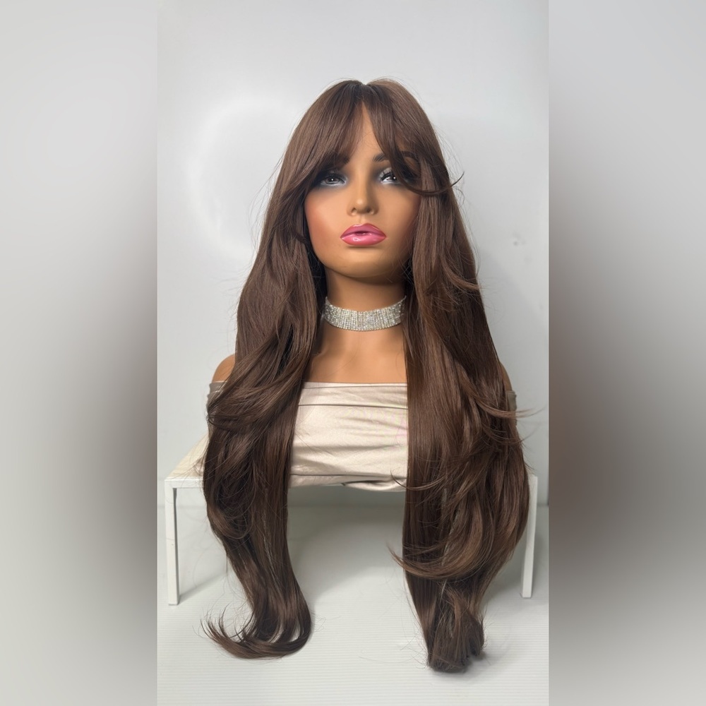 Long Chestnut Brown Synthetic Wig – Natural Brown, Curtain Bangs, Classic wig - Picture 11 of 11